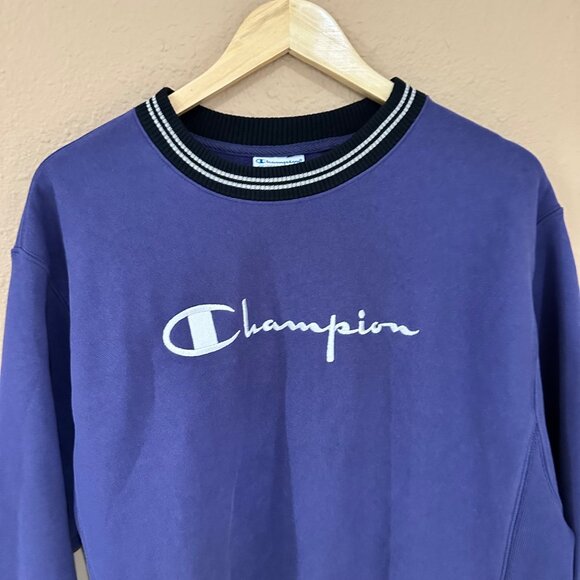 NWT Champion Reverse Weave Mens Pullover Sweater Medium Purple Sporty Streetwear - Picture 3 of 10